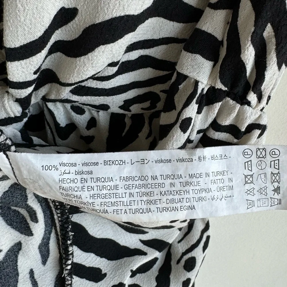 ZARA Zebra Print White Black Mini Dress Size Small - Picture 7 of 7